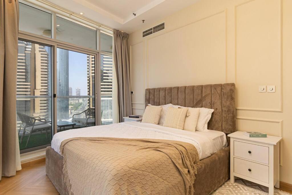 Apartment Breathtaking Palm View 2br In Marina *