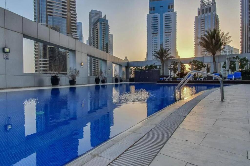 Apartment Breathtaking Palm View 2br In Marina Dubai