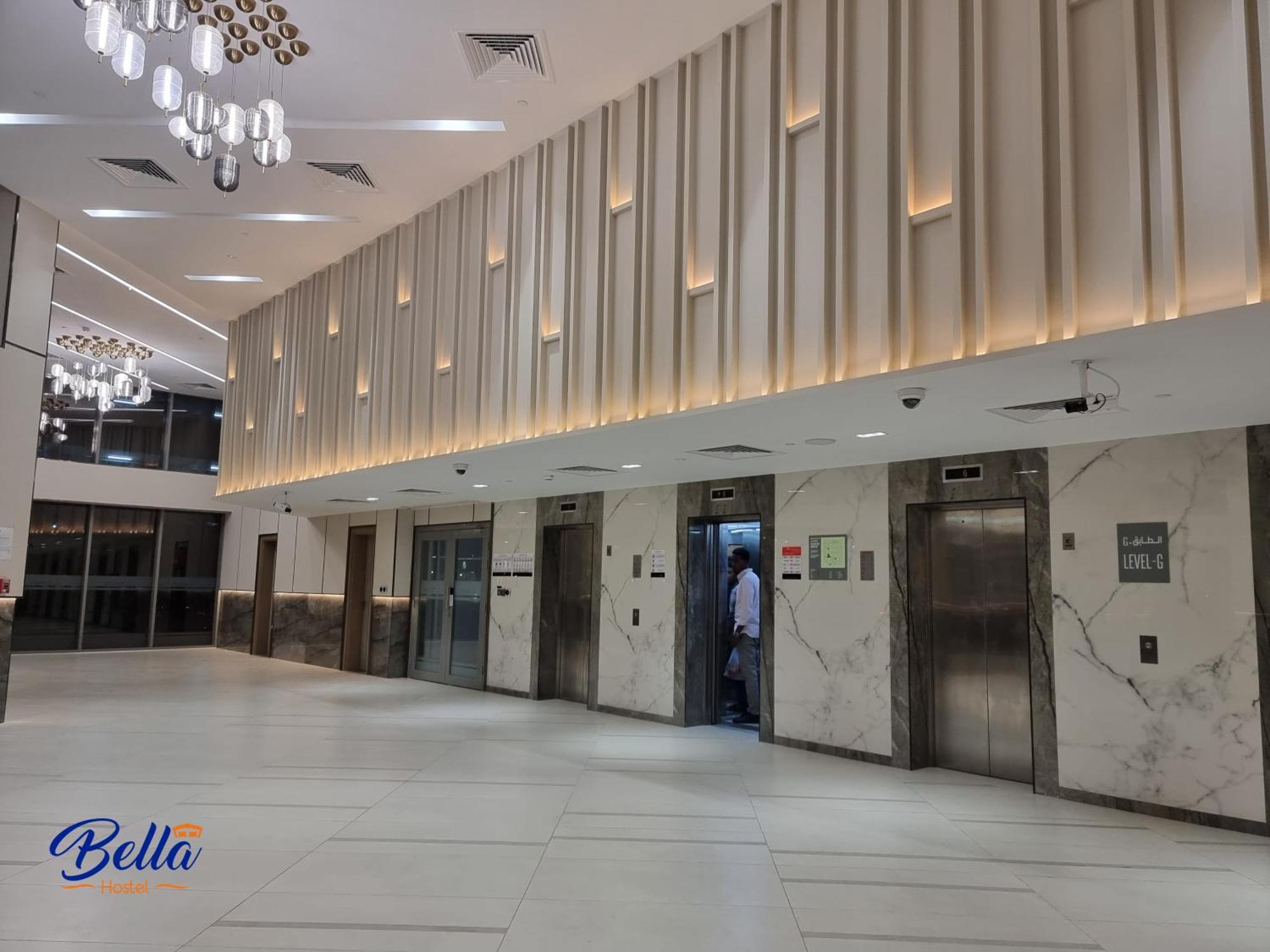 Bella - Luxury Mixed Near Airport Homestay *