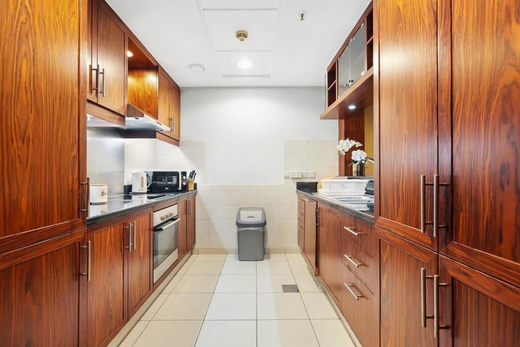 Apartment First Class 2br With Full Downtown Skyline View *