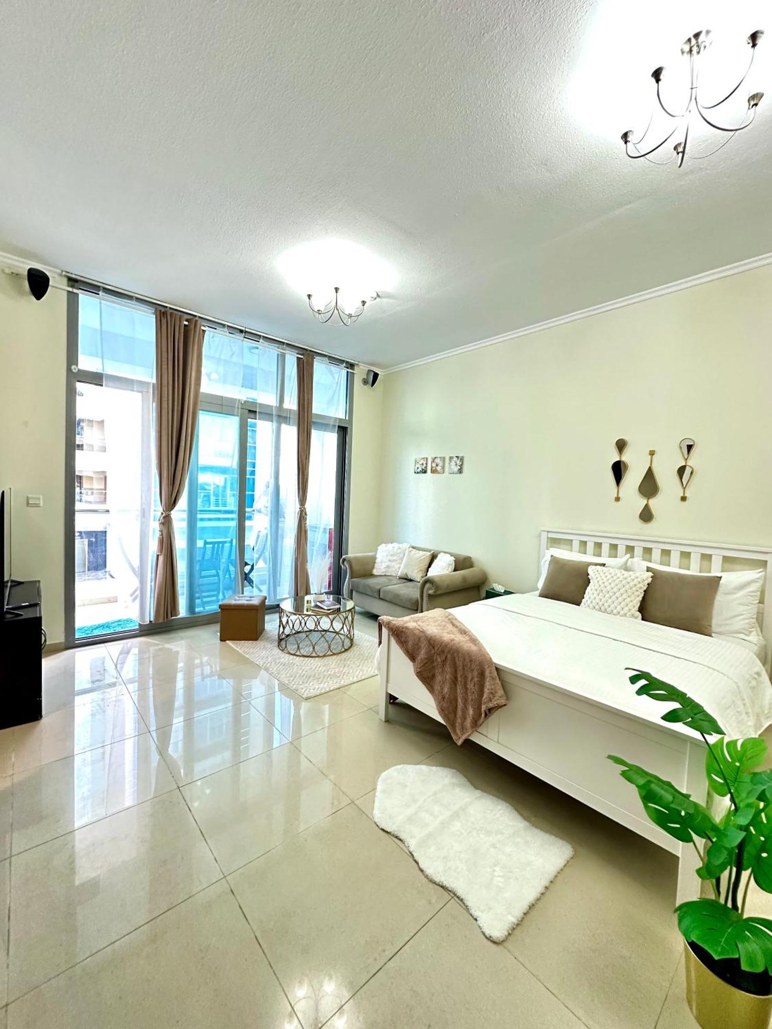 Elegant 10 Minutes From Marina * Dubai