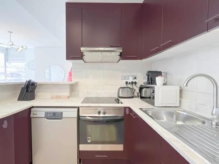 Stunning 2 Bedrooms In Difc Apartment Dubai