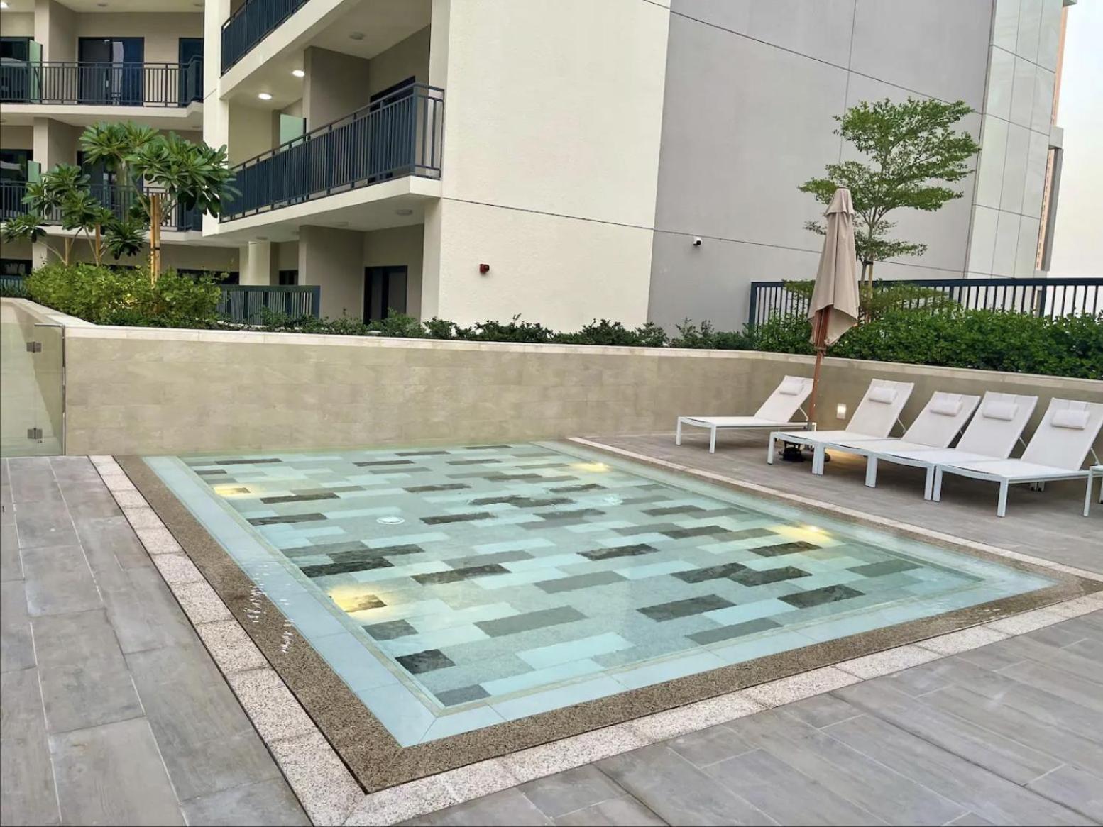 New 1br, Burj Khalifa View, Floor, 8min To Mall * Dubai
