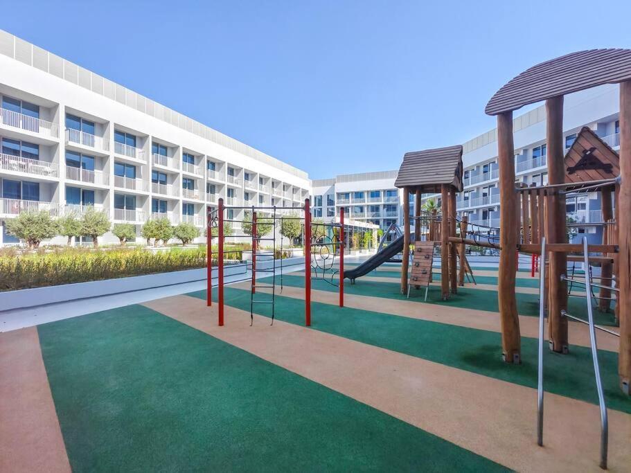 Modern Spacious- 2 Bedroom With Pool & Gym- Luma 22 Jvc Dubai