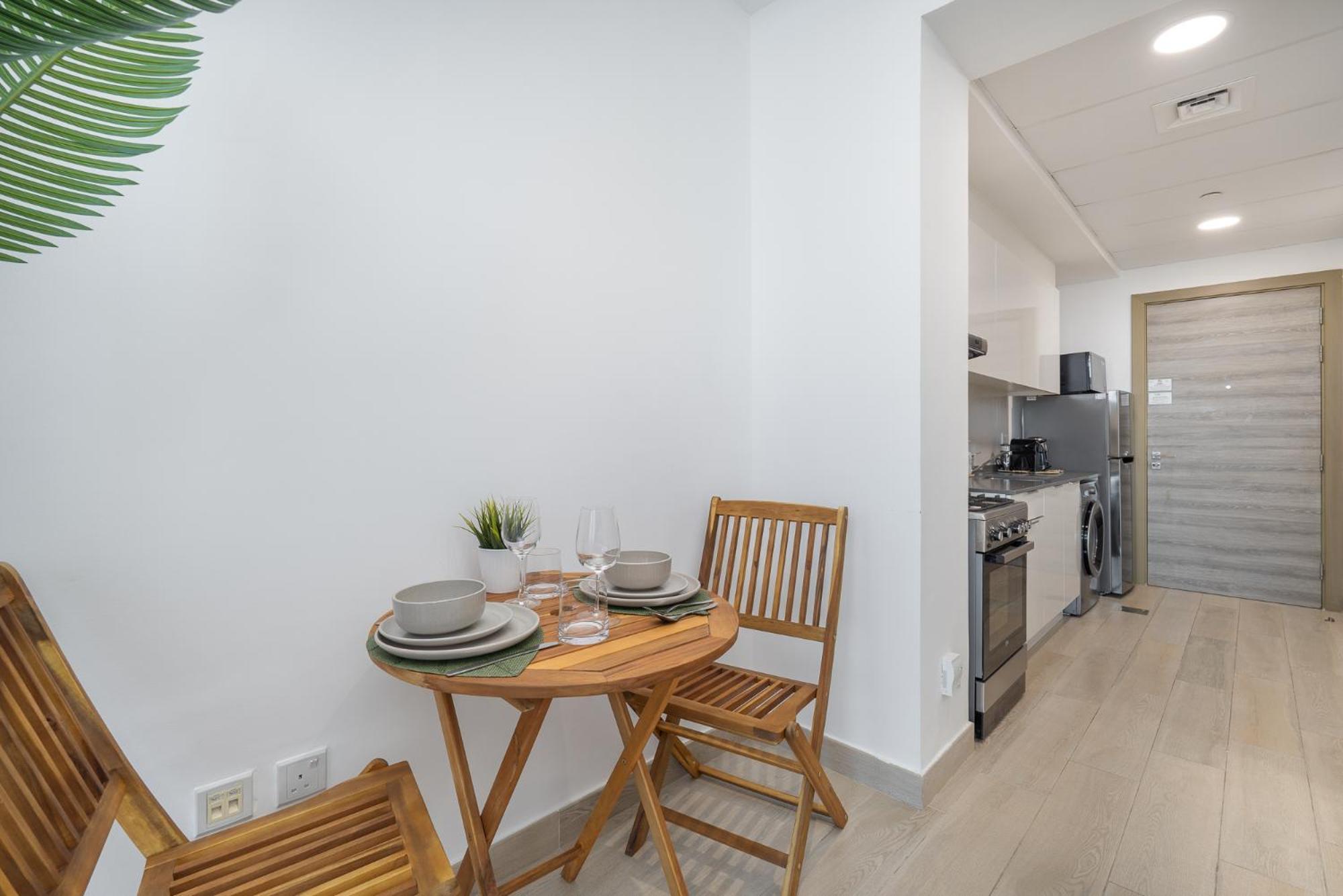 Apartment Bright And Stylish In Jvc With Skyline View Dubai