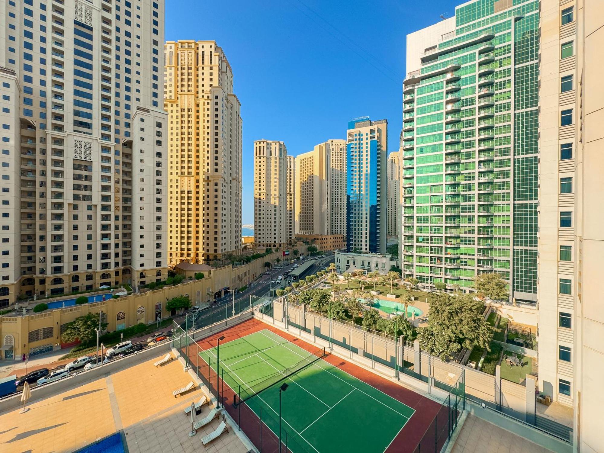 Apartment Walk To & Marina Mall - Marina 2bdr *