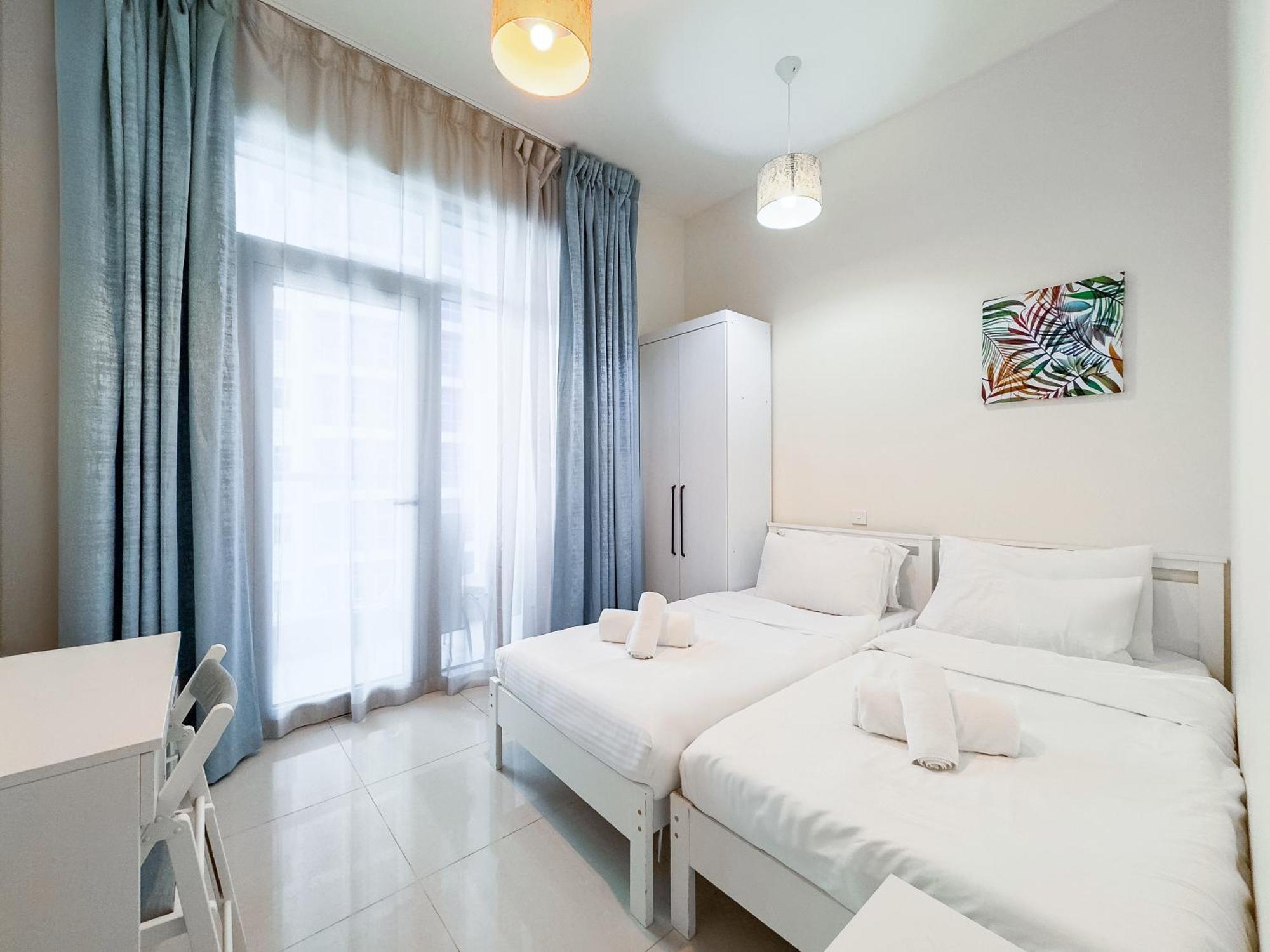 Apartment Walk To & Marina Mall - Marina 2bdr Dubai