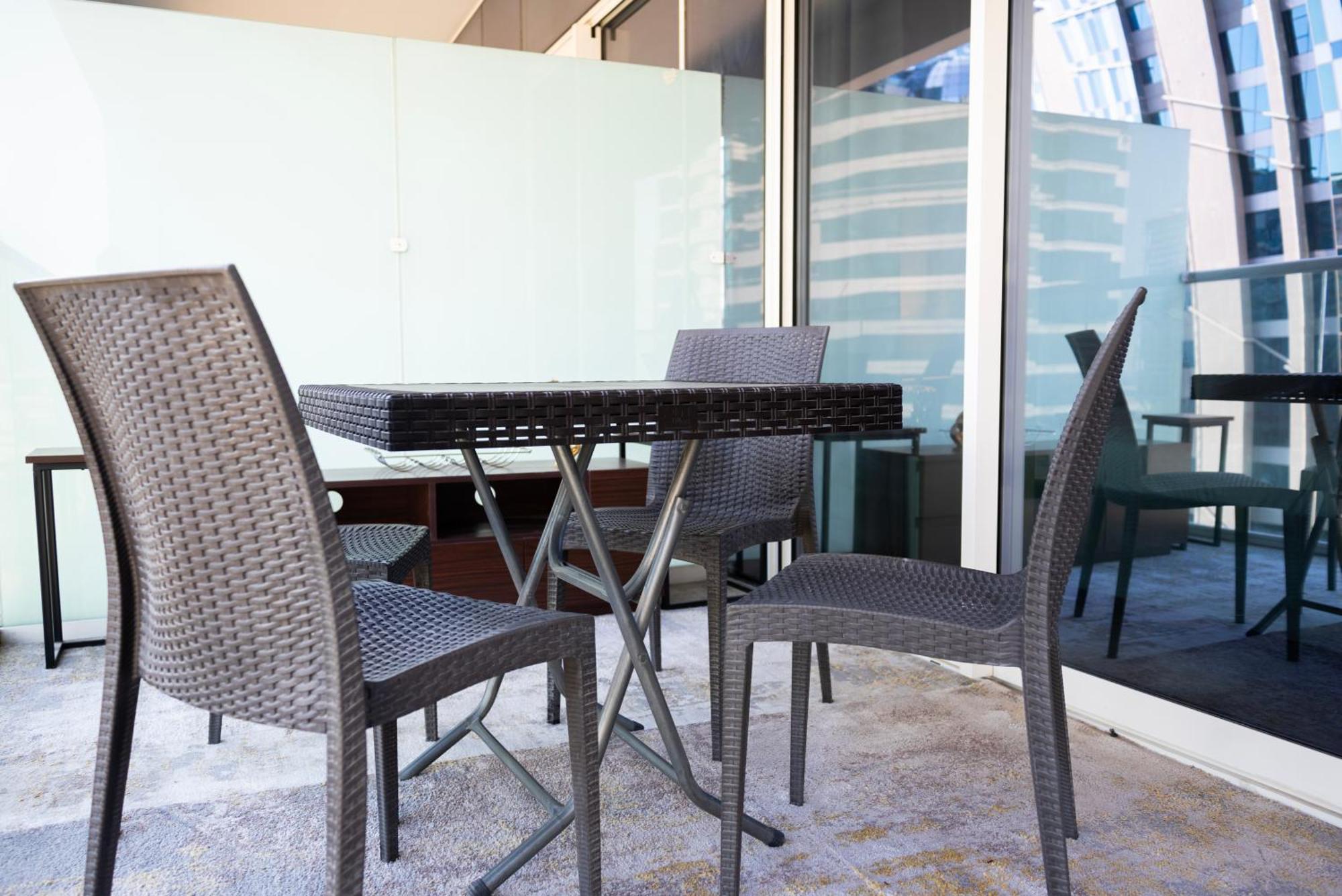Apartment 2br Damac Vera Tower, *