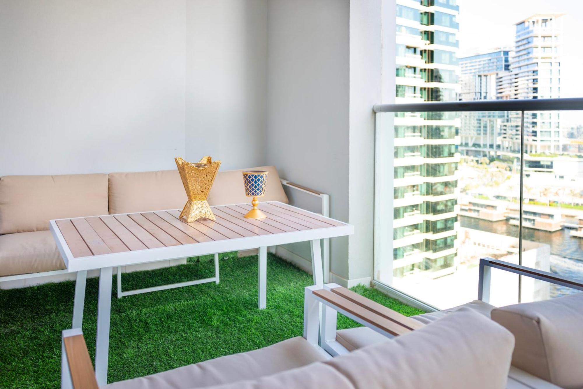 2br Damac Vera Tower, * Dubai