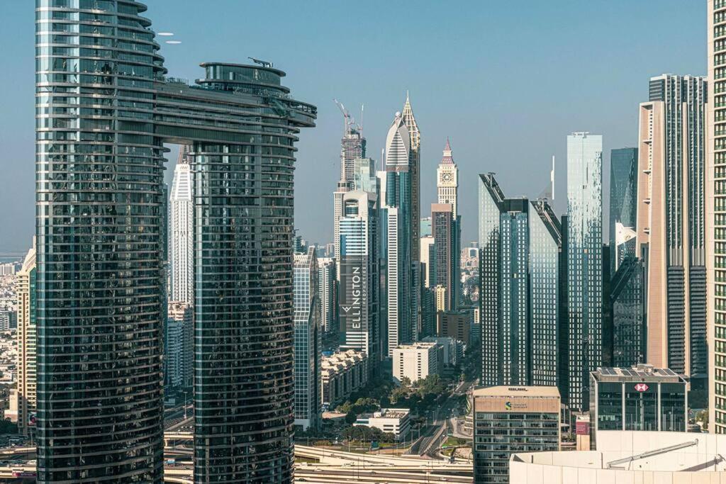 2bed-400m From Burj Khalifa- Heart Of Apartment