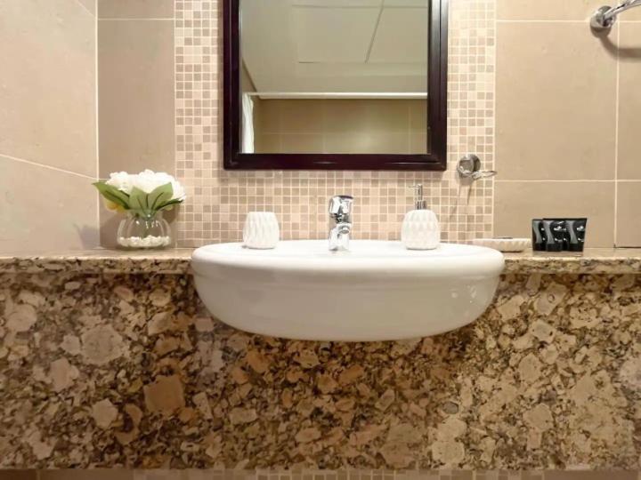 Stunning 2 Bedrooms In Difc *