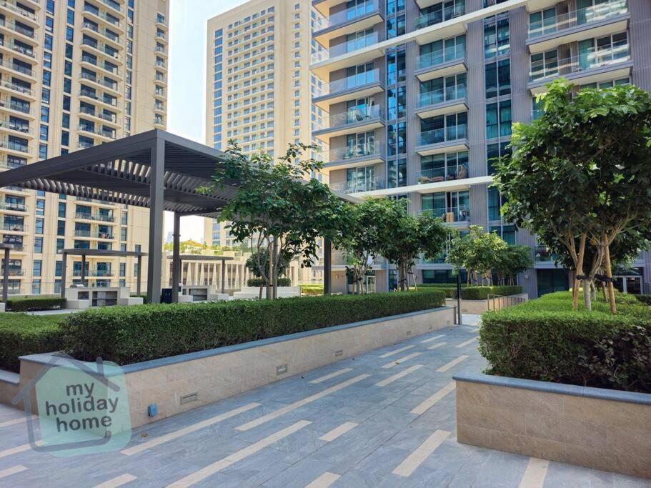 Beautiful 1br In Emaar Beachfront With Private Access * Dubai