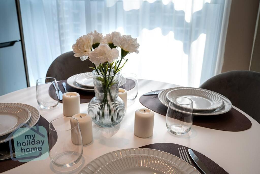 Beautiful 1br In Emaar Beachfront With Private Access Apartment Dubai