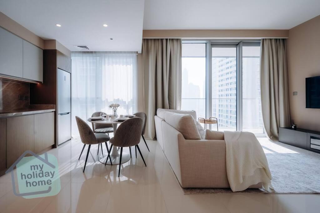 Apartment Beautiful 1br In Emaar Beachfront With Private Access *