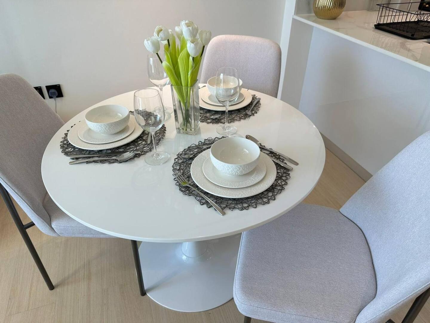 Comfortable 1 Bedroom With Big Balcony In Jvc