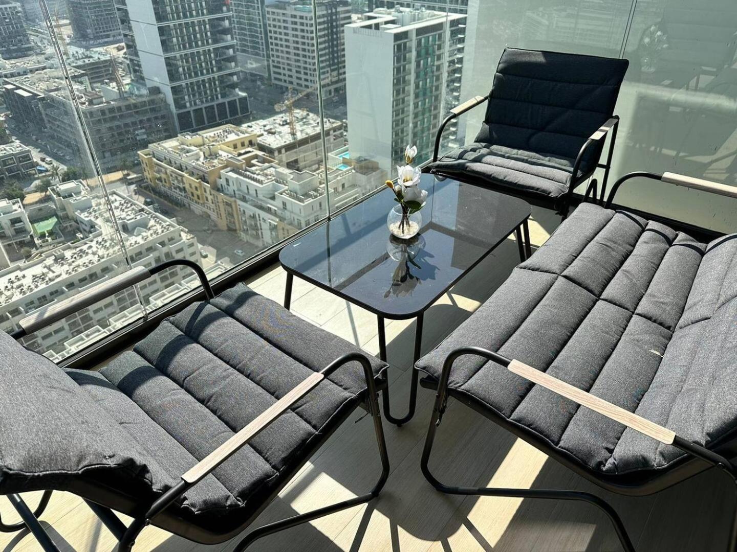 Comfortable 1 Bedroom With Big Balcony In Jvc Apartment