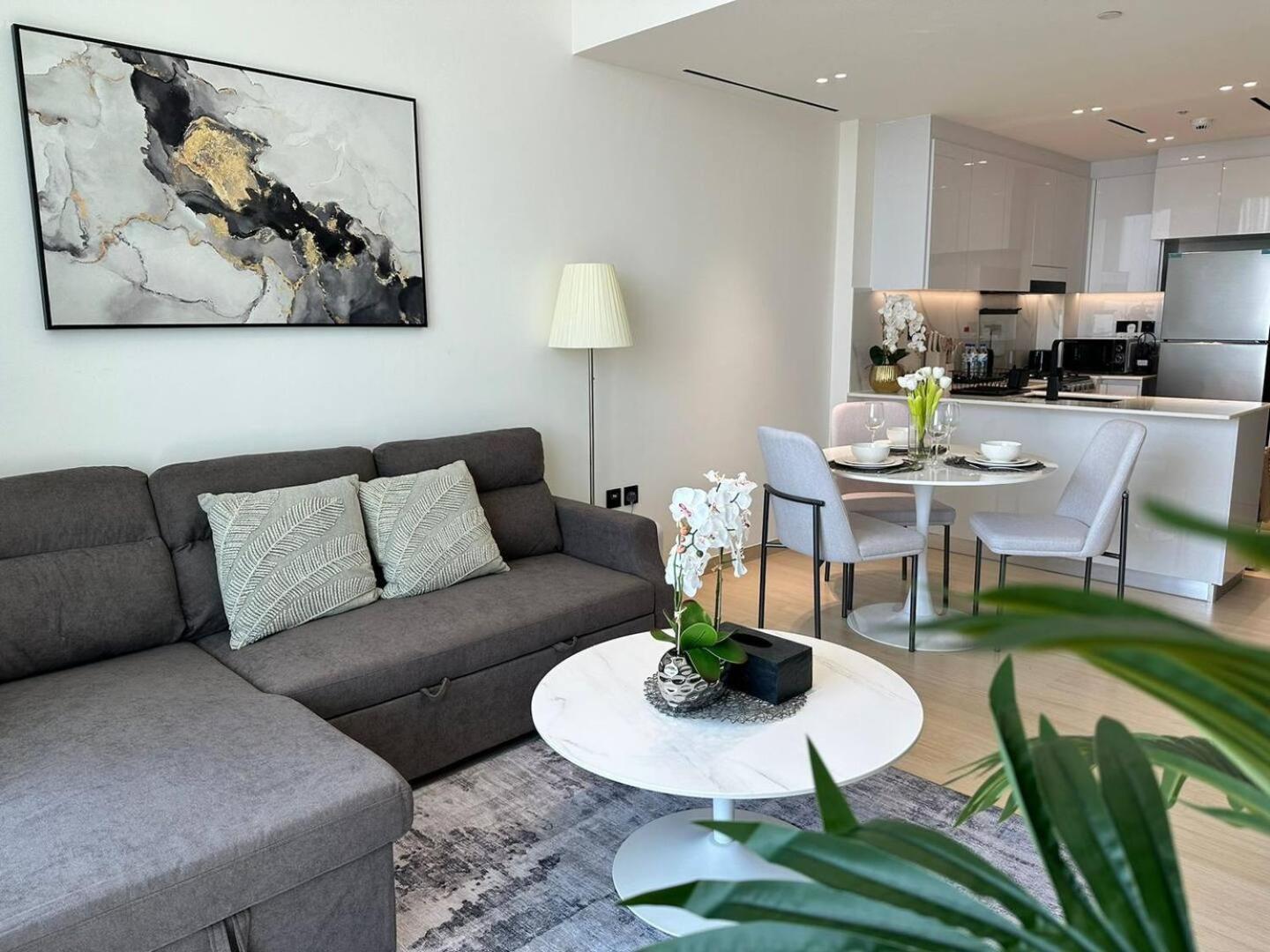 Apartment Comfortable 1 Bedroom With Big Balcony In Jvc