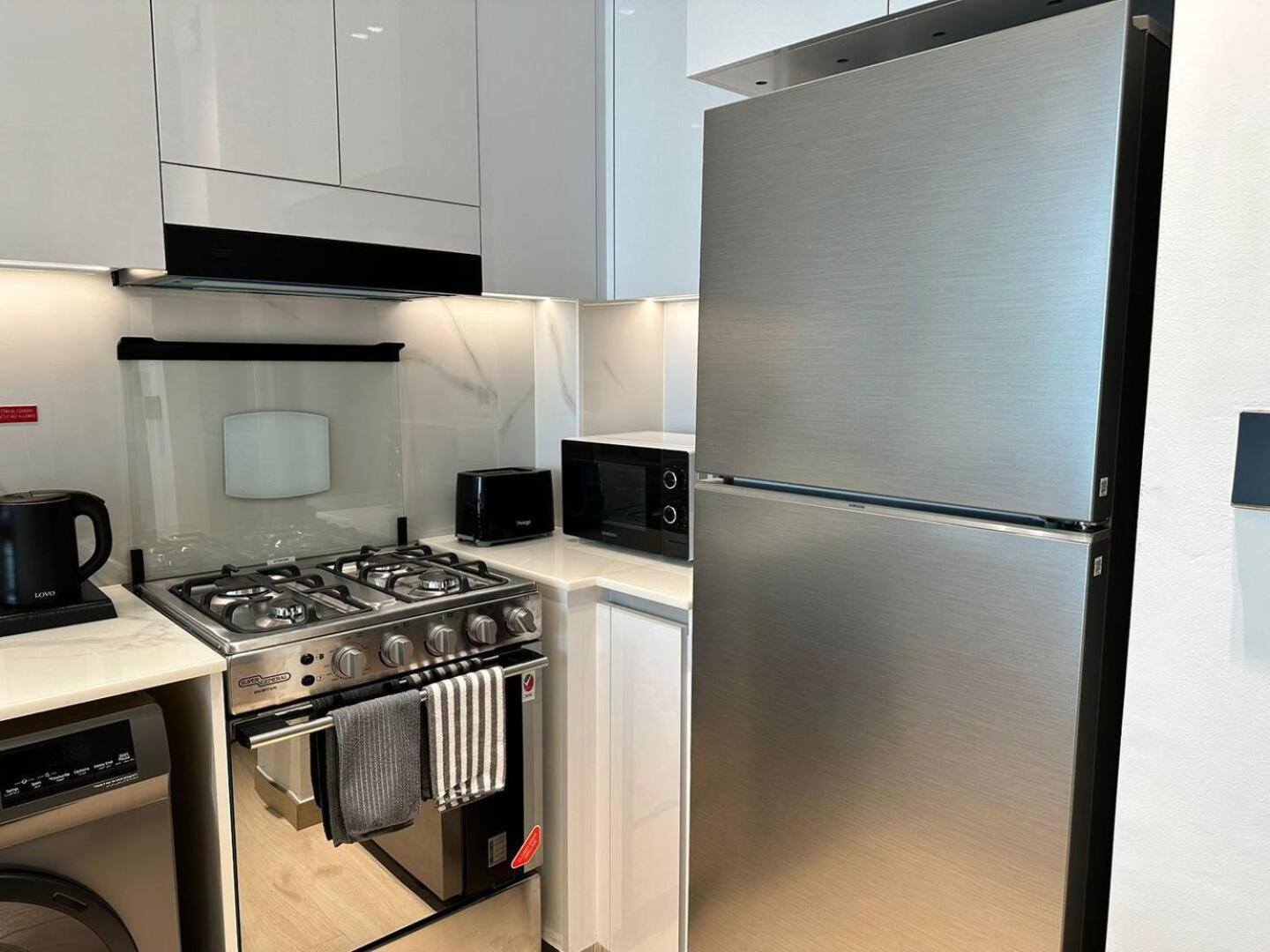 Comfortable 1 Bedroom With Big Balcony In Jvc Apartment *
