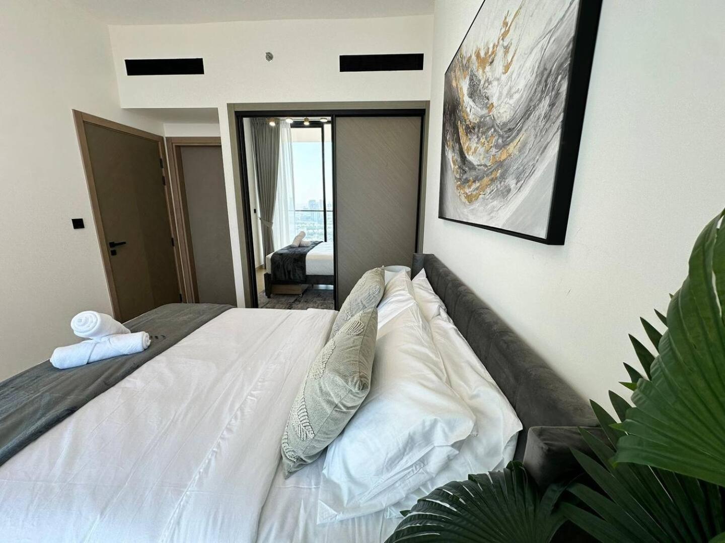 Comfortable 1 Bedroom With Big Balcony In Jvc Dubai