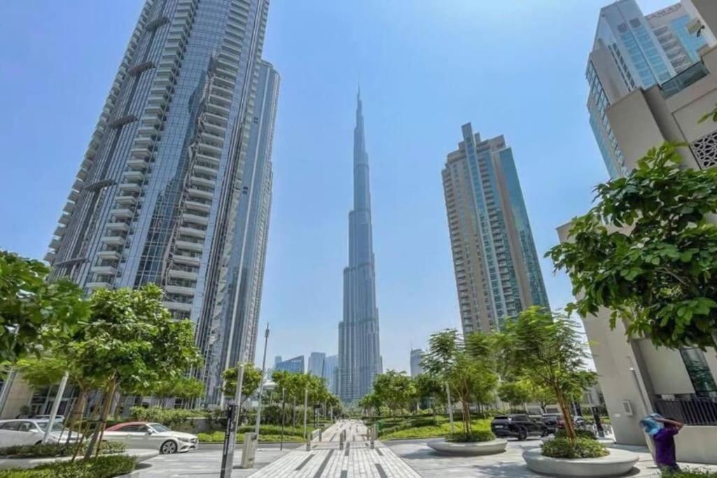 Apartment Luxury 1br Burj Khalifa View Walk To Mal