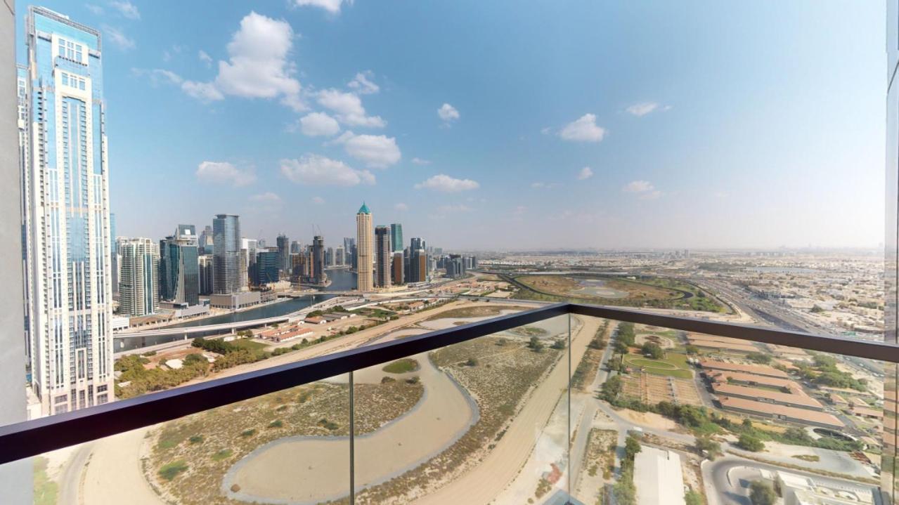 Aykon Tower C - Elegant Three Bed In Business Bay *