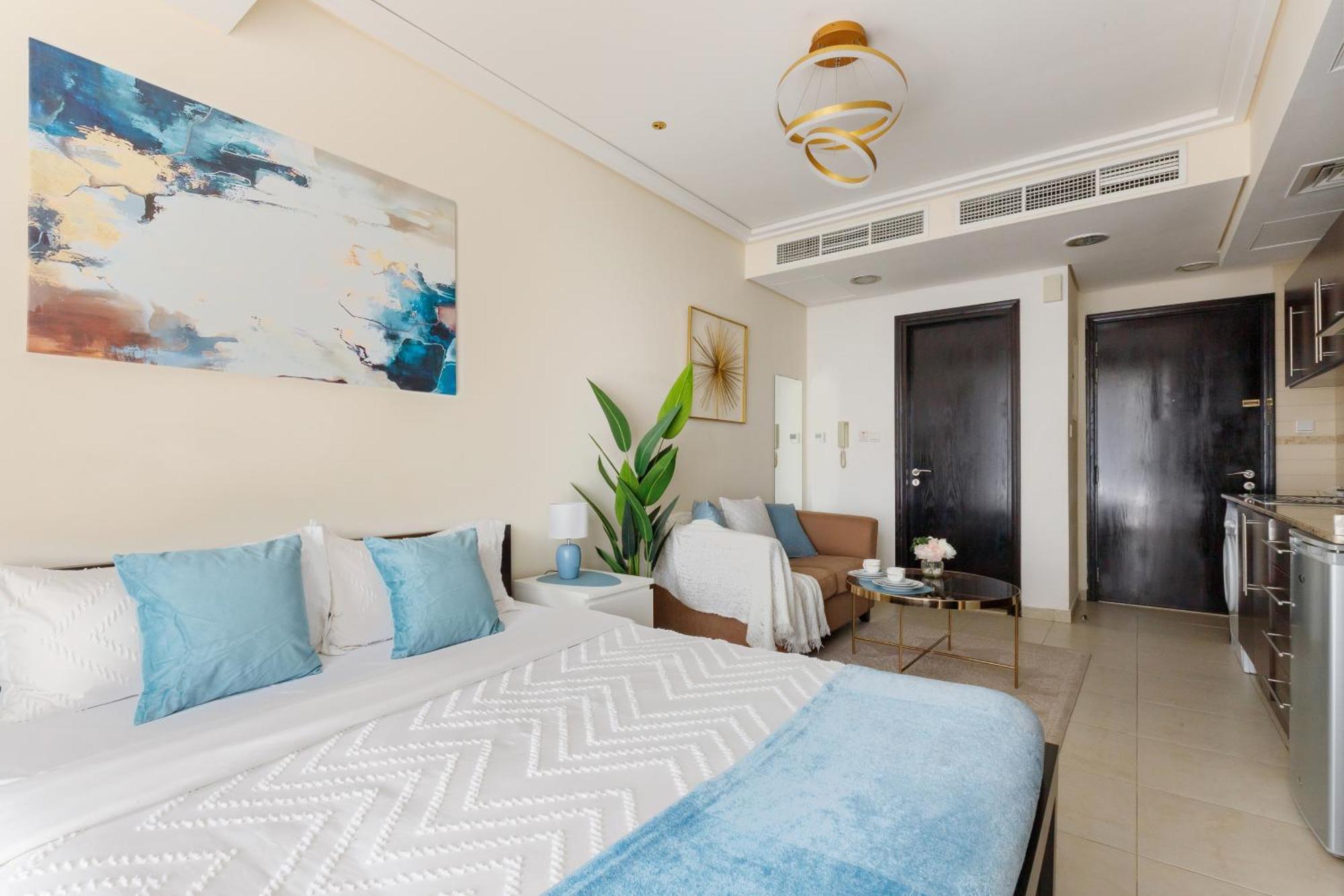 Stylish In Jlt-prime Location, Near Metro & Marina Apartment