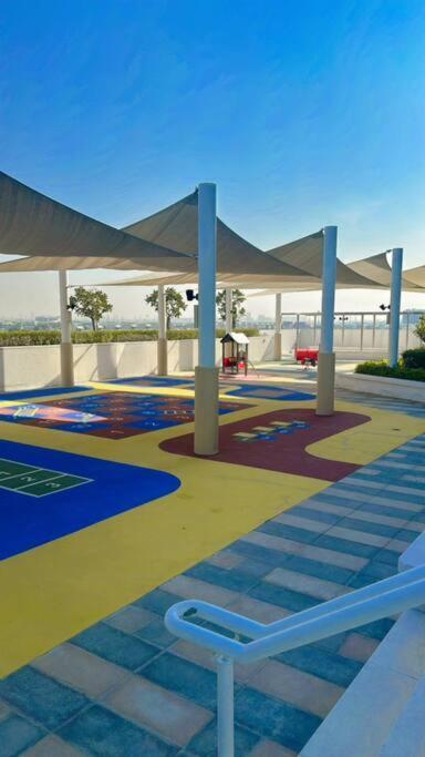Apartment Modern On Golf Course - Damac Hills Dubai