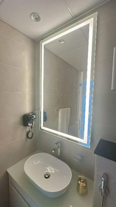 Modern On Golf Course - Damac Hills *