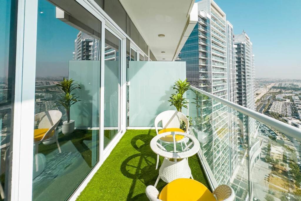 Modern On Golf Course - Damac Hills Apartment
