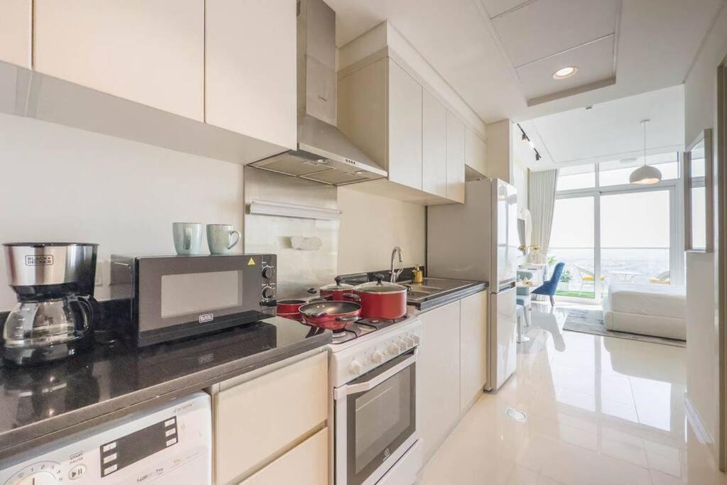 Modern On Golf Course - Damac Hills *