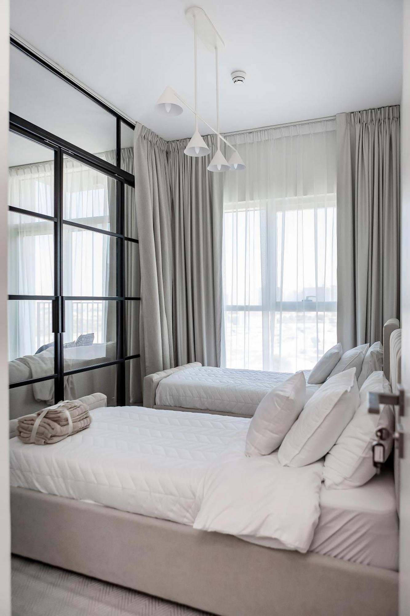 Deluxe 2br At Socio Hills Estate