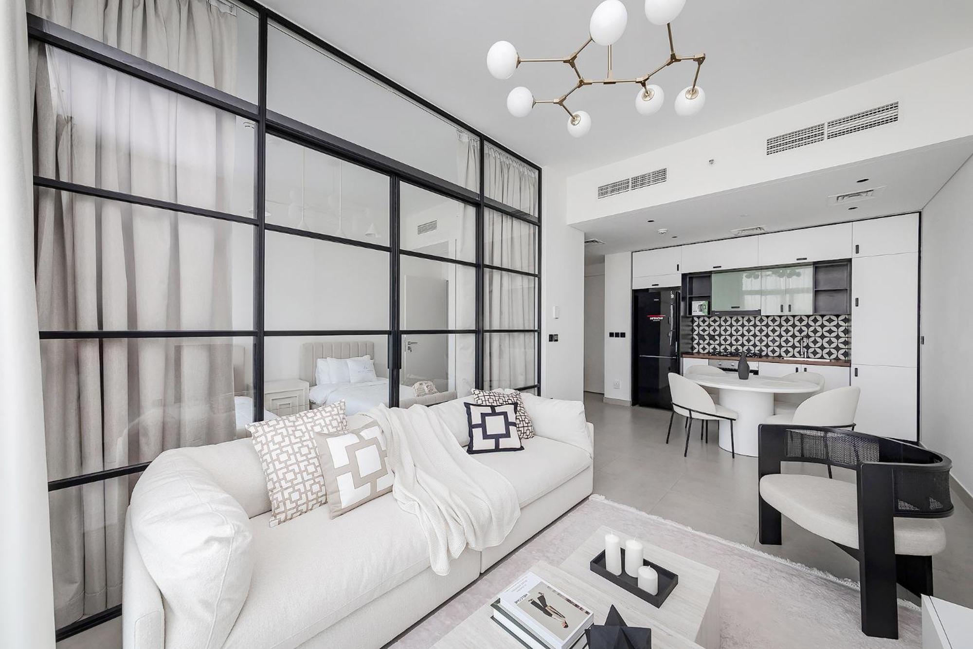 Deluxe 2br At Socio Hills Estate Apartment