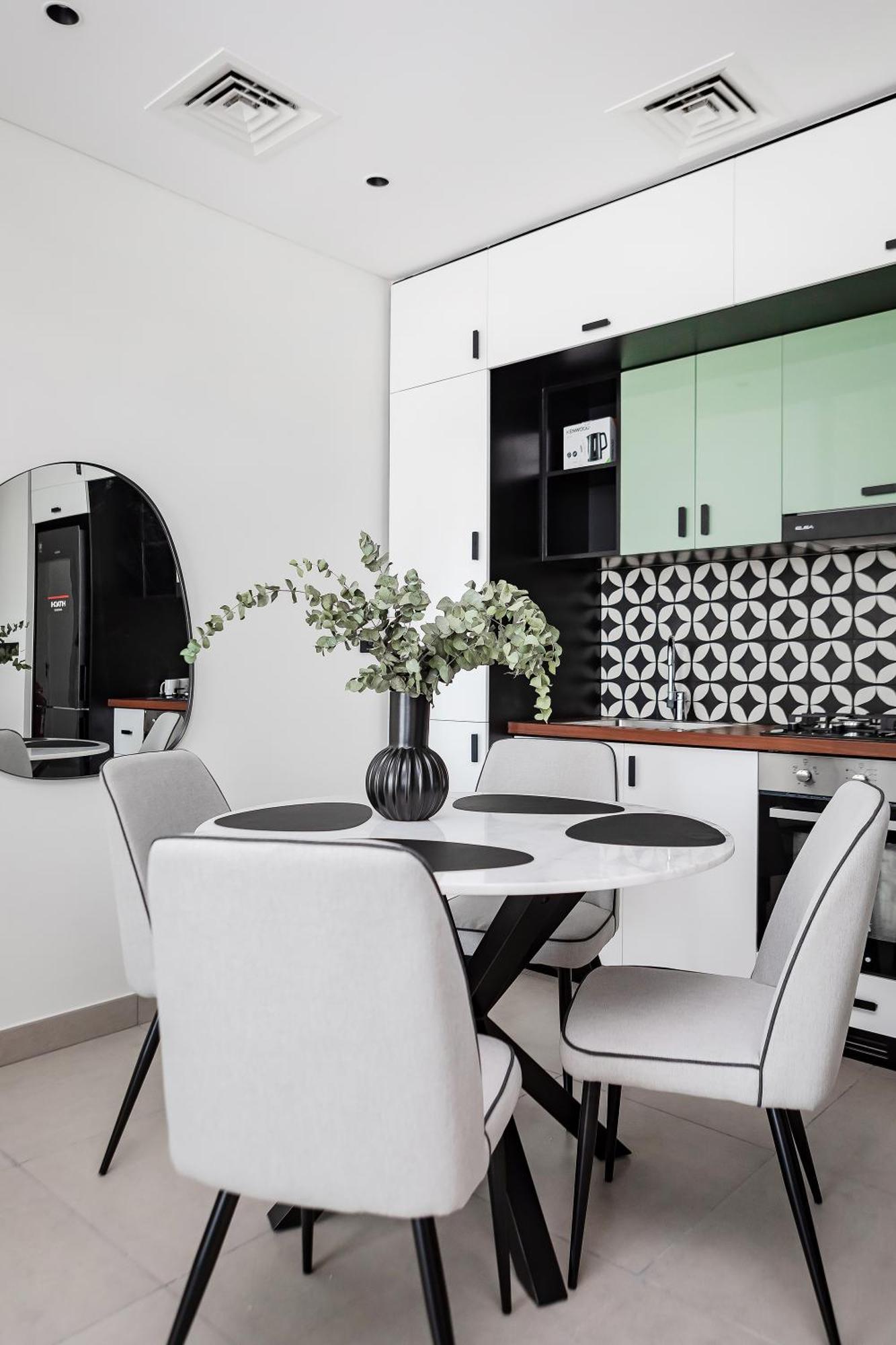 Deluxe 2br At Socio Hills Estate