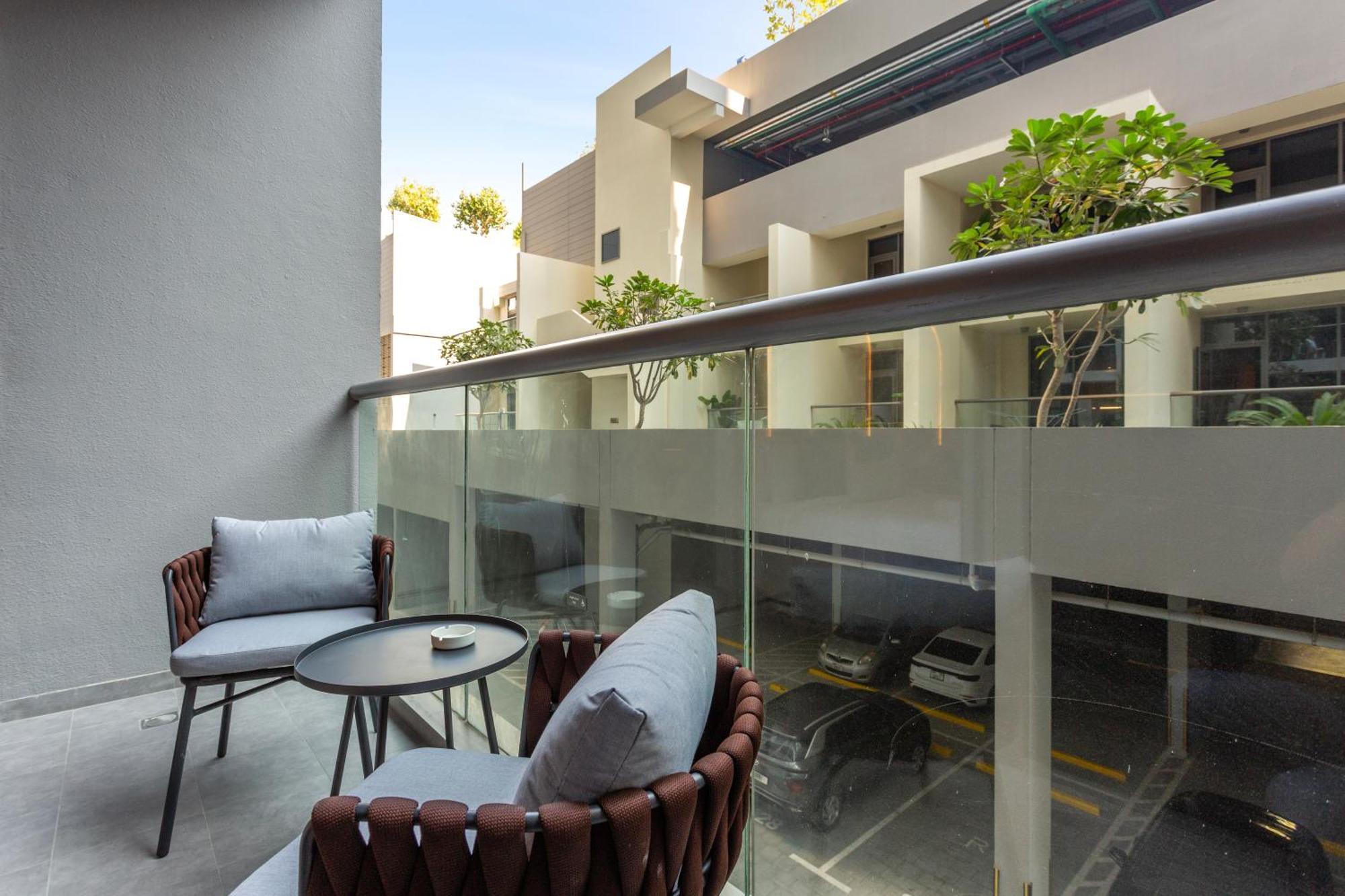 Luxury Living In The Heart Of Business Bay Apartment