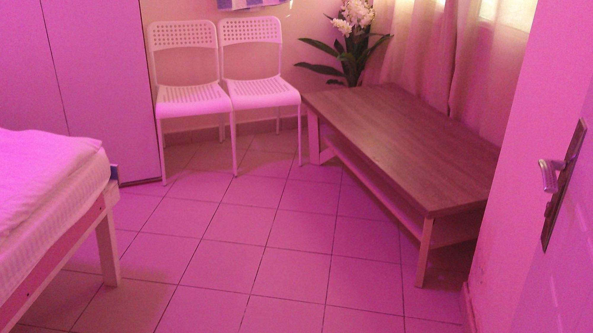 Inn Ruby Star Budget With Shared Washroom Access G06