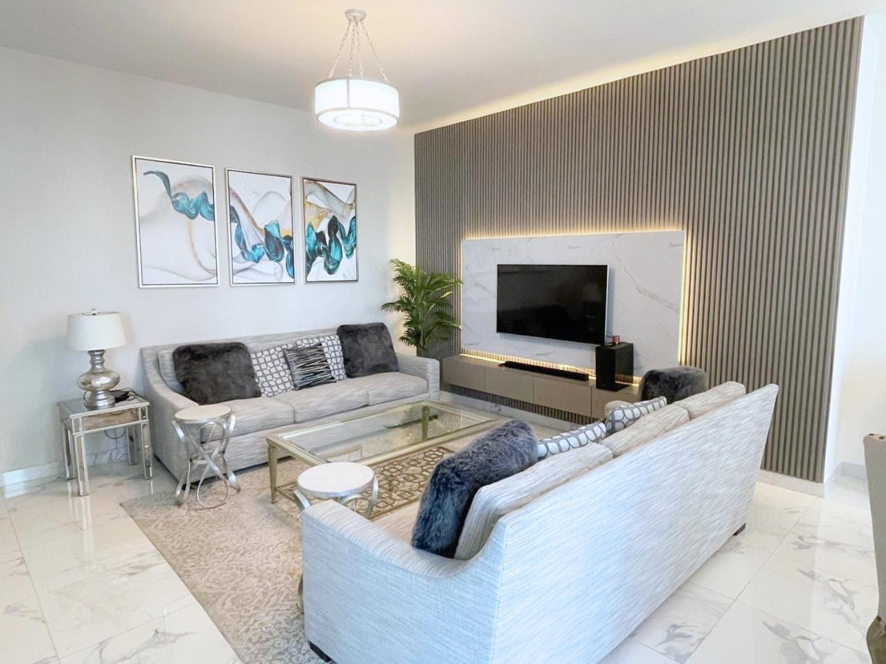 Elegant & Spacious 2-br In Al Habtoor - Noora