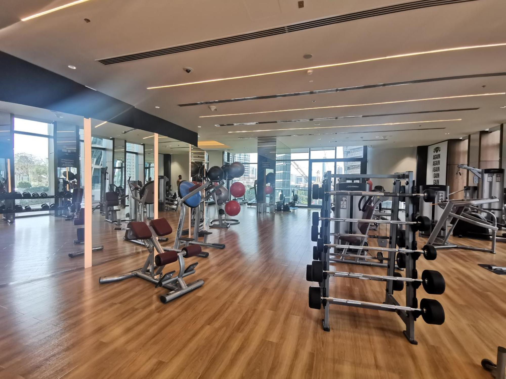 Apartment Vacay Lettings - Burj Vista High Floor Burj Khalifa & Fountain View Dubai