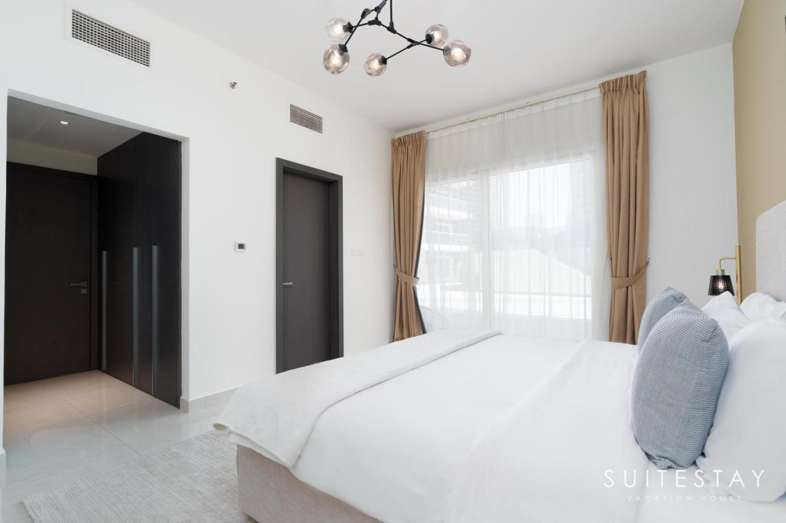 Spacious Centre With Large Balcony Apartment