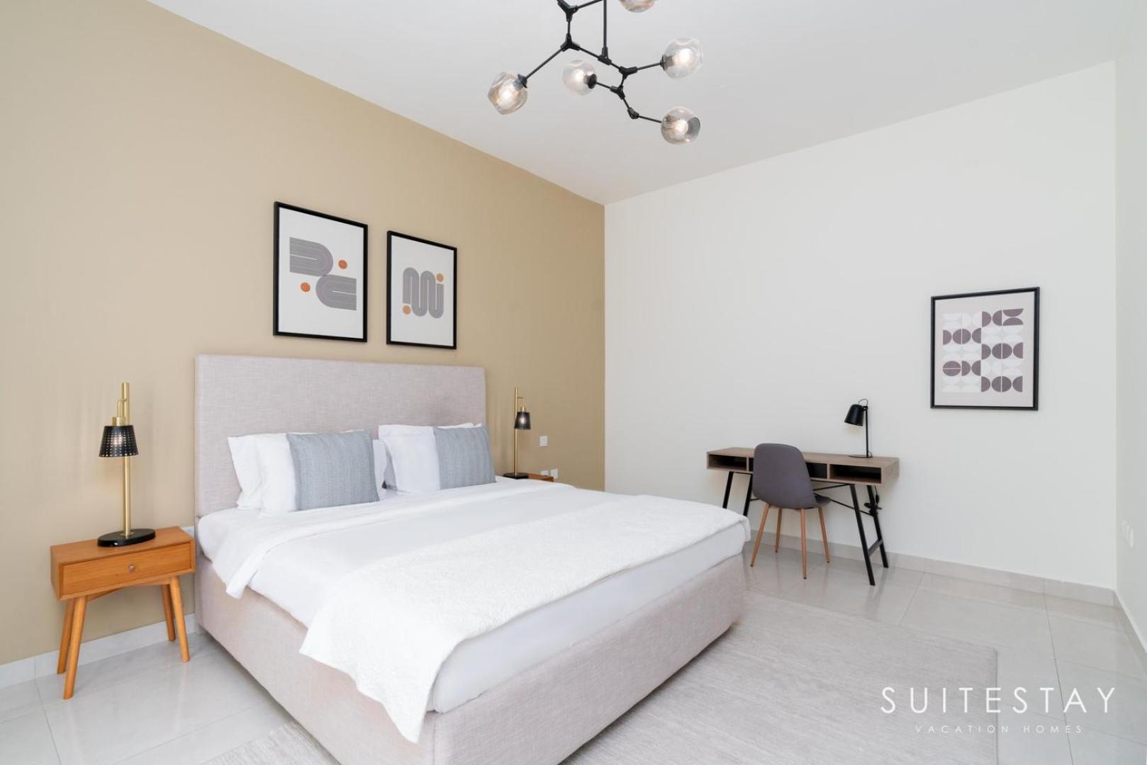 Apartment Spacious Centre With Large Balcony Dubai