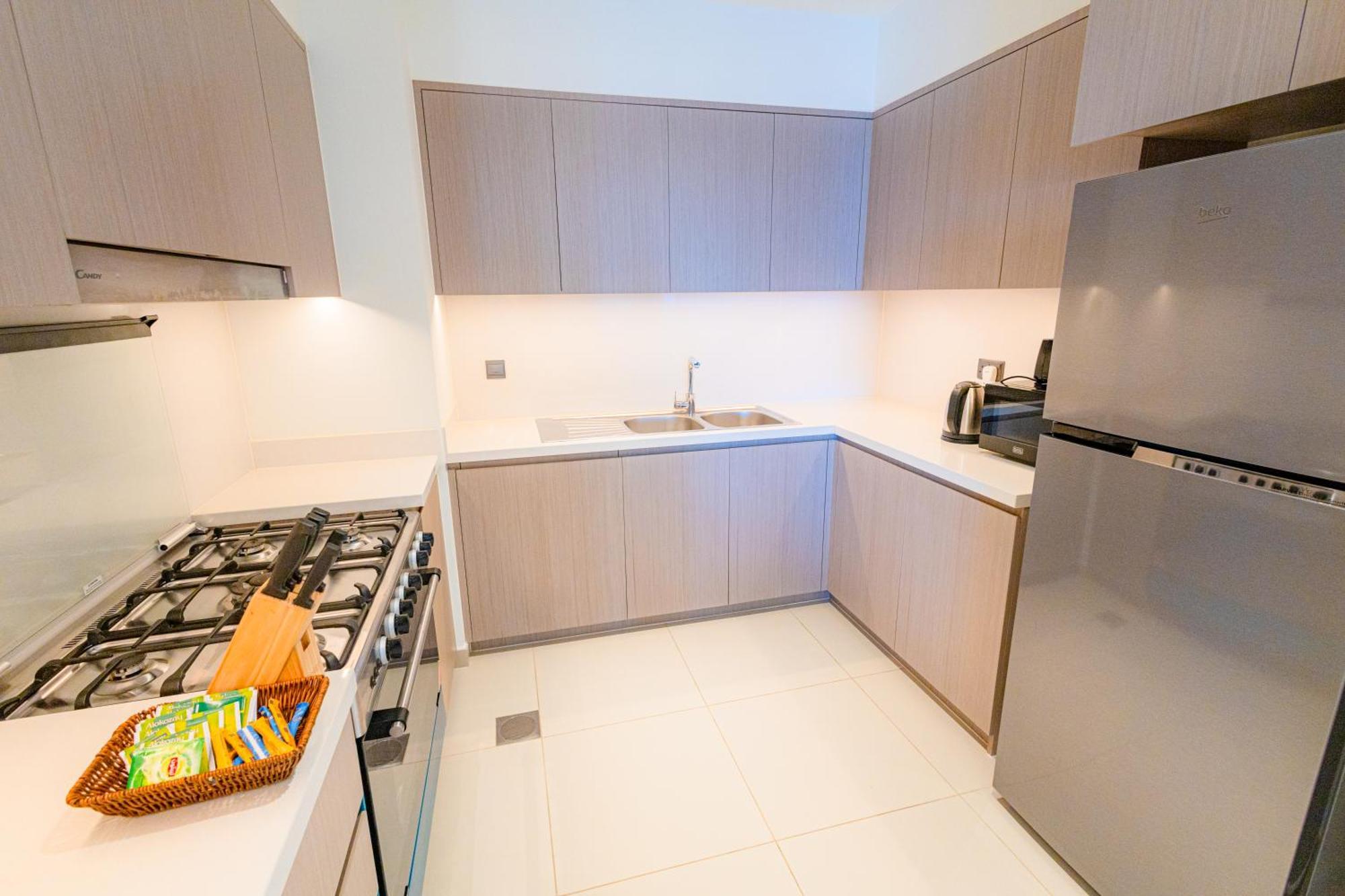 Apartment Mh - Act Tower - Downtown - Burj View 3bhk -ref4008 *