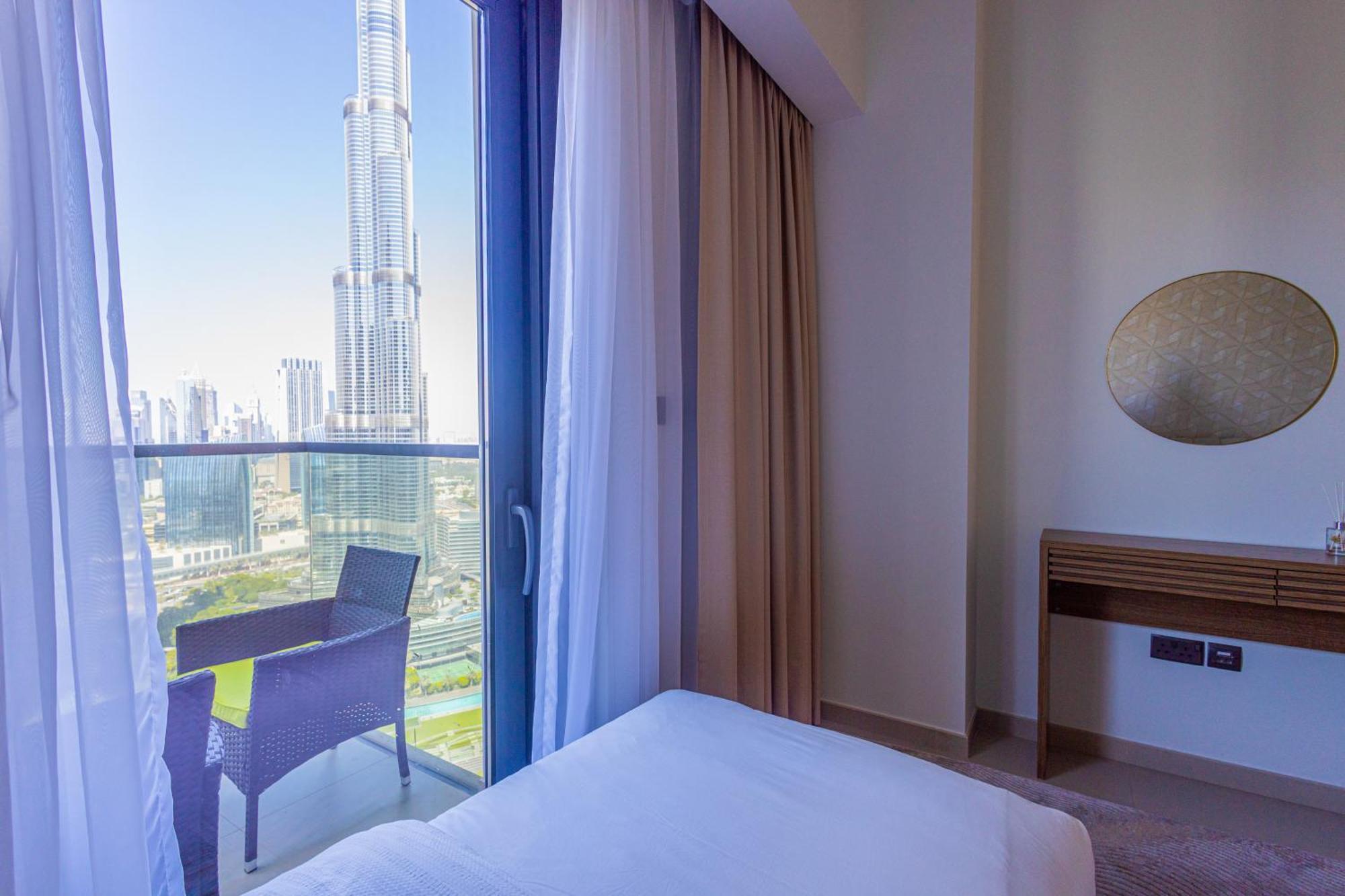 Mh - Act Tower - Downtown - Burj View 3bhk -ref4008 Apartment Dubai
