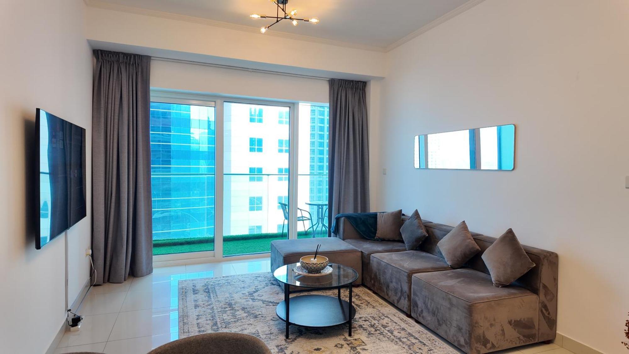 Damac Heights By Fendi Apartment *