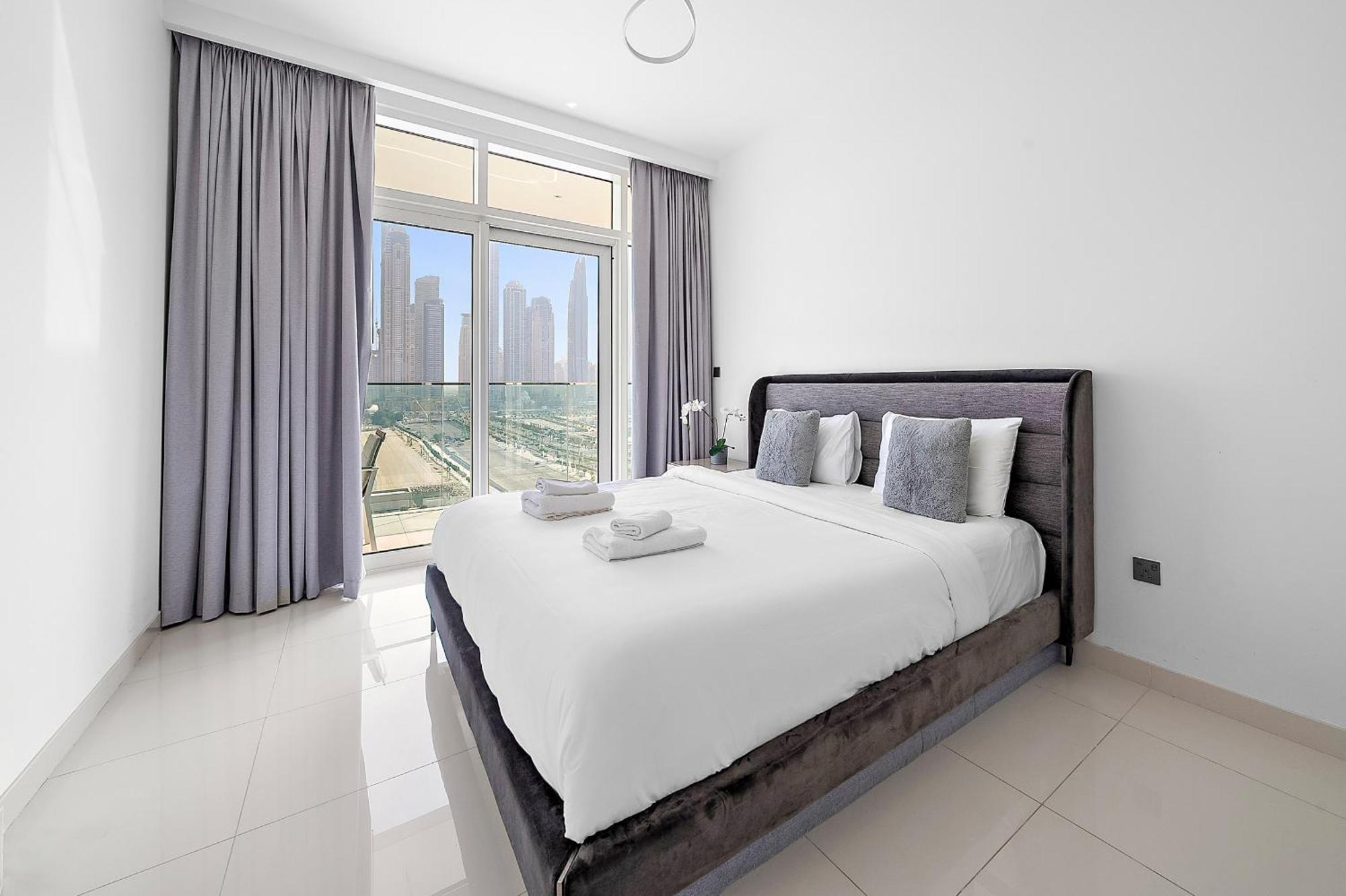 Vayk - Stunning 2 Bd In Emaar Beachfront With Beach Access Dubai