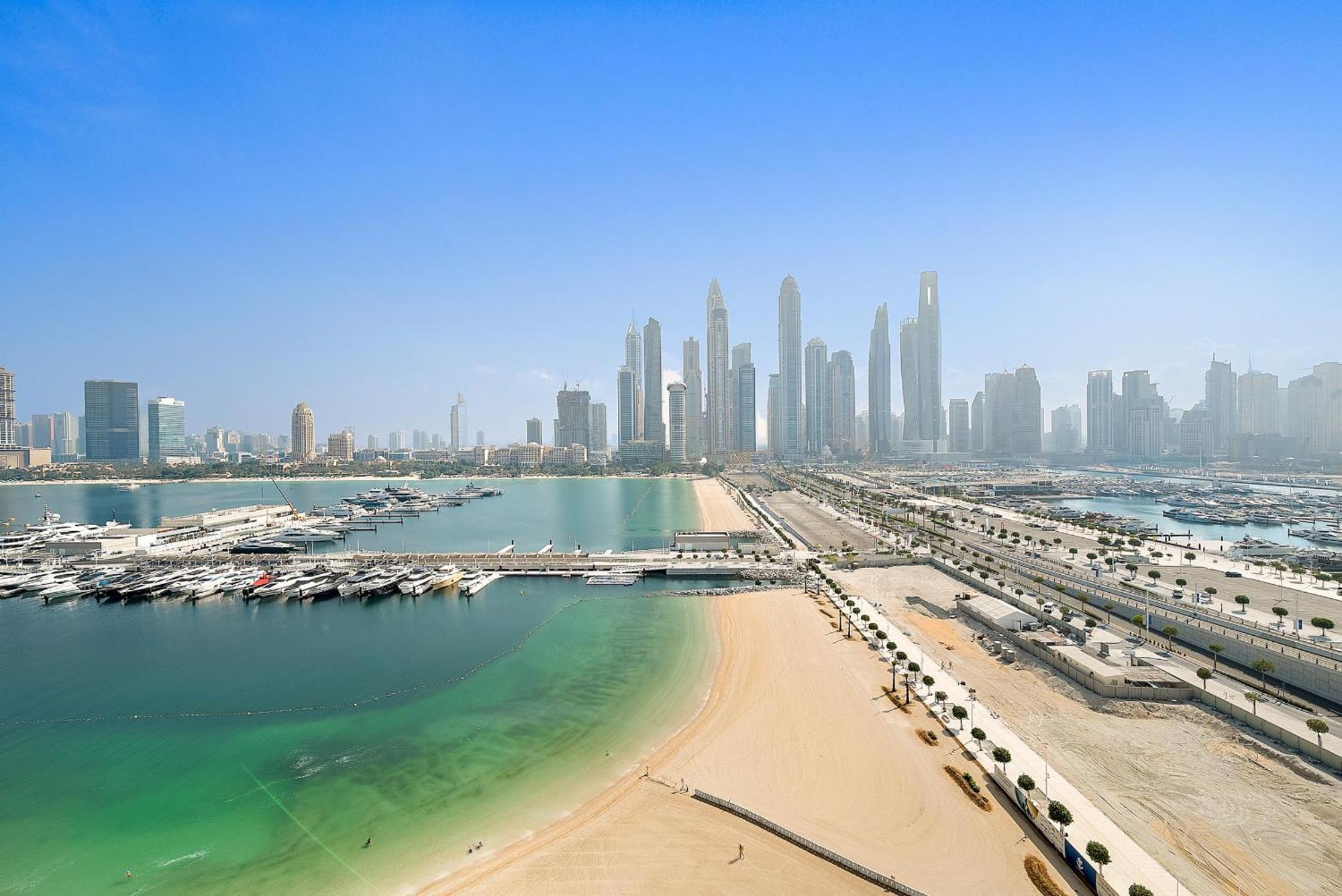 Vayk - Stunning 2 Bd In Emaar Beachfront With Beach Access *