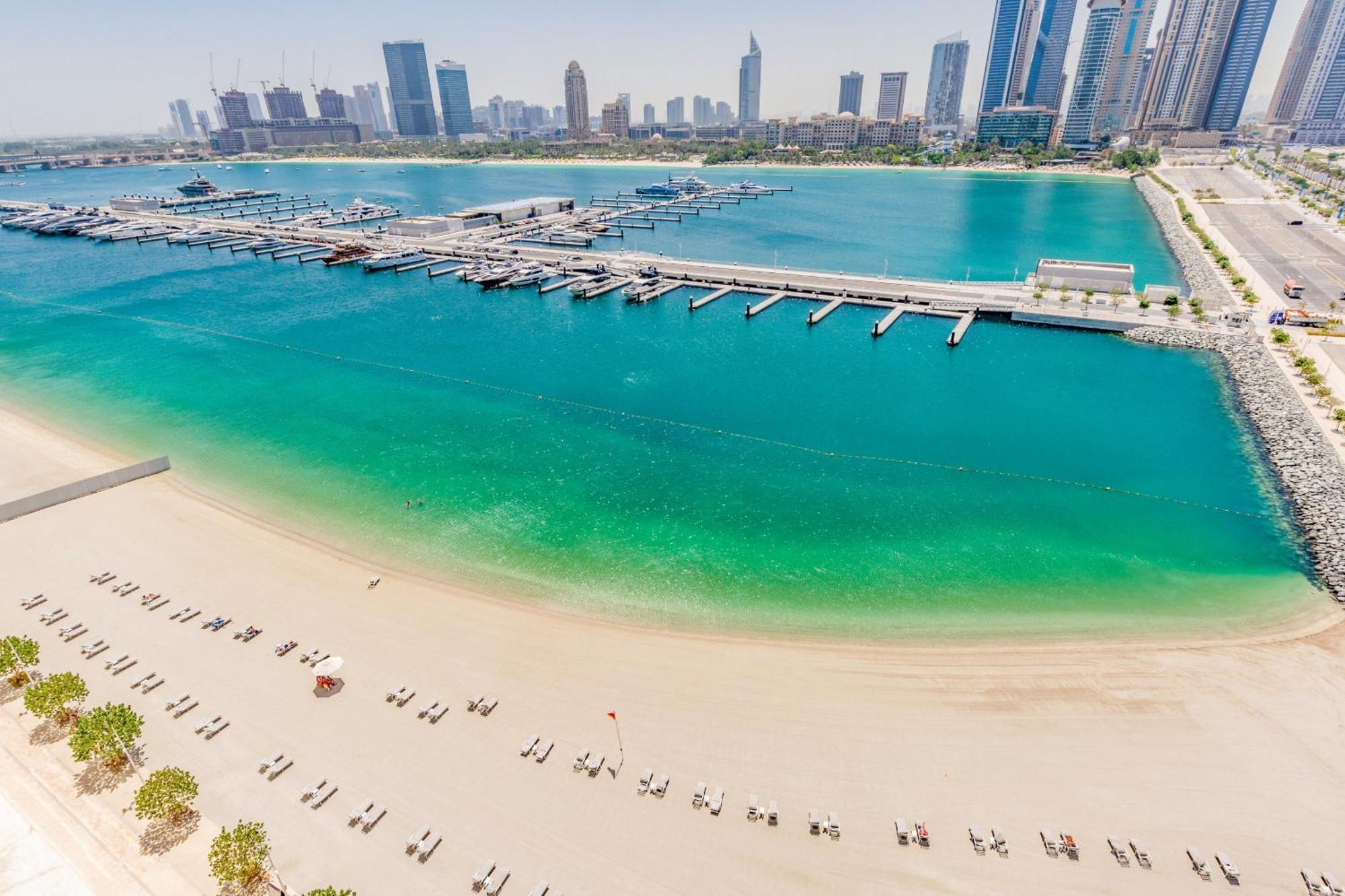 Vayk - Stunning 2 Bd In Emaar Beachfront With Beach Access