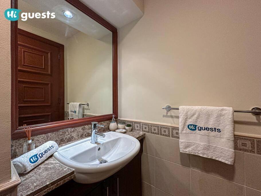 Higuests - Luxurious 2br Haven In Iconic Palm Jumeirah * Dubai