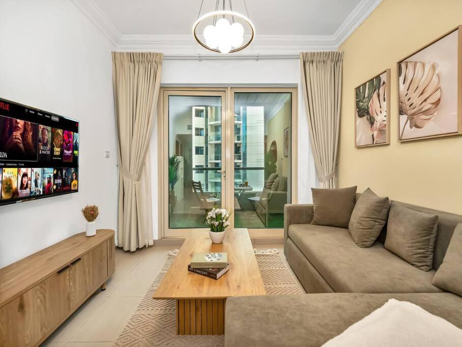 Spacious In The Heart Of Marina W Seaview
