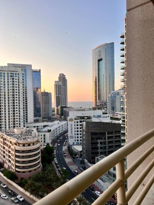 Spacious In The Heart Of Marina W Seaview *