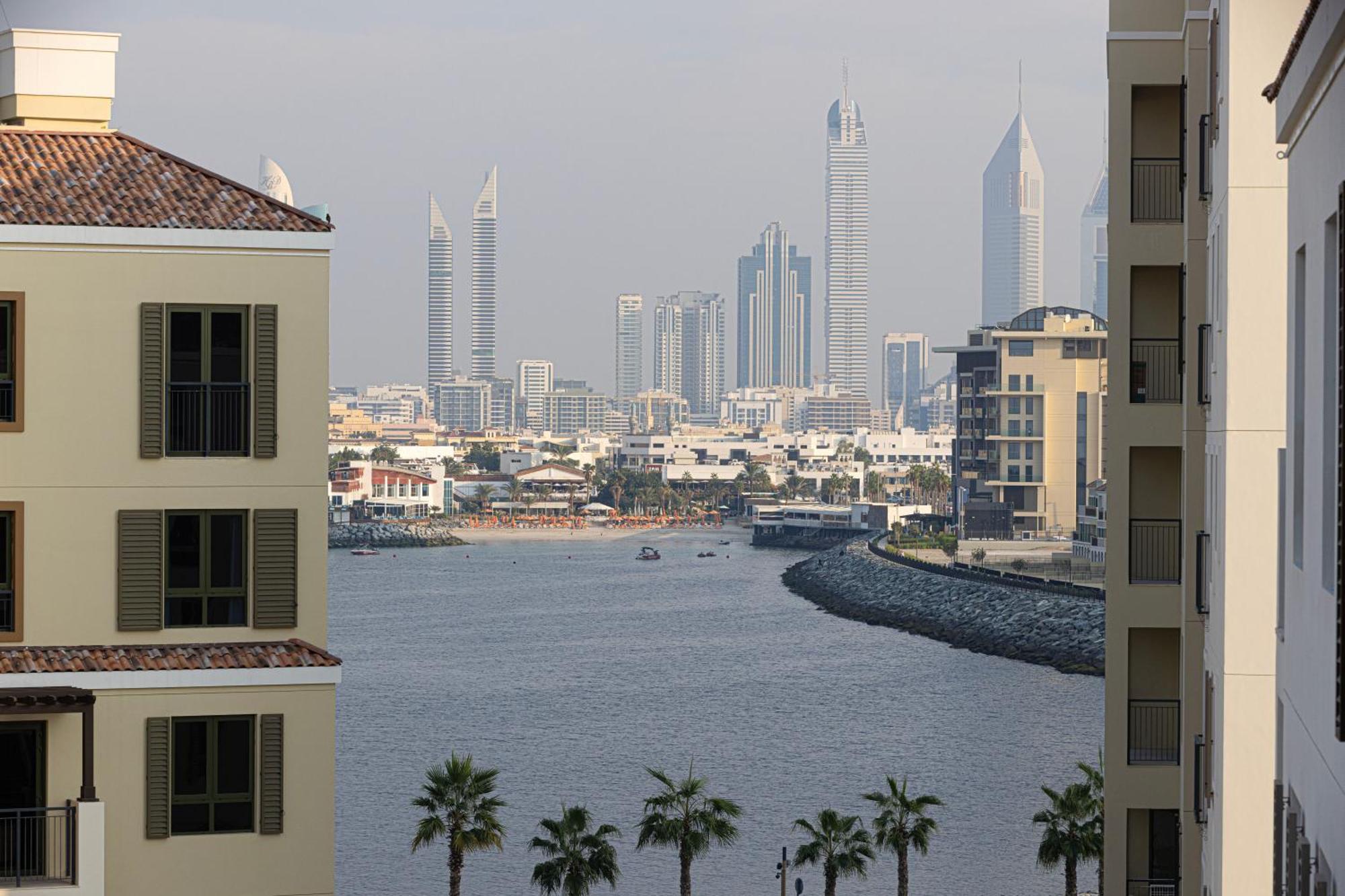 2br La Rive B2 Next To La *