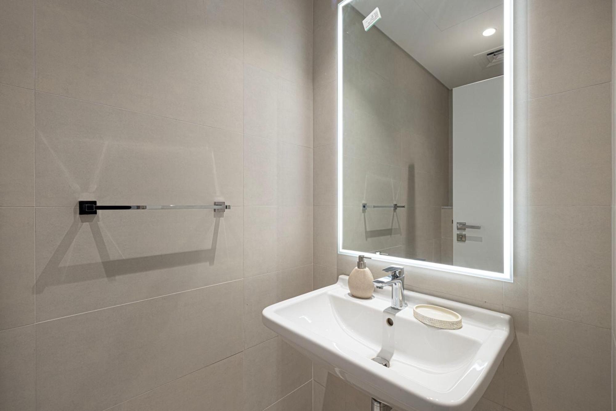 Apartment 2br La Rive B2 Next To La
